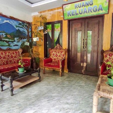 Oyo 90988 Tangkoko Jungle Homestay Rinondoran Εξωτερικό φωτογραφία