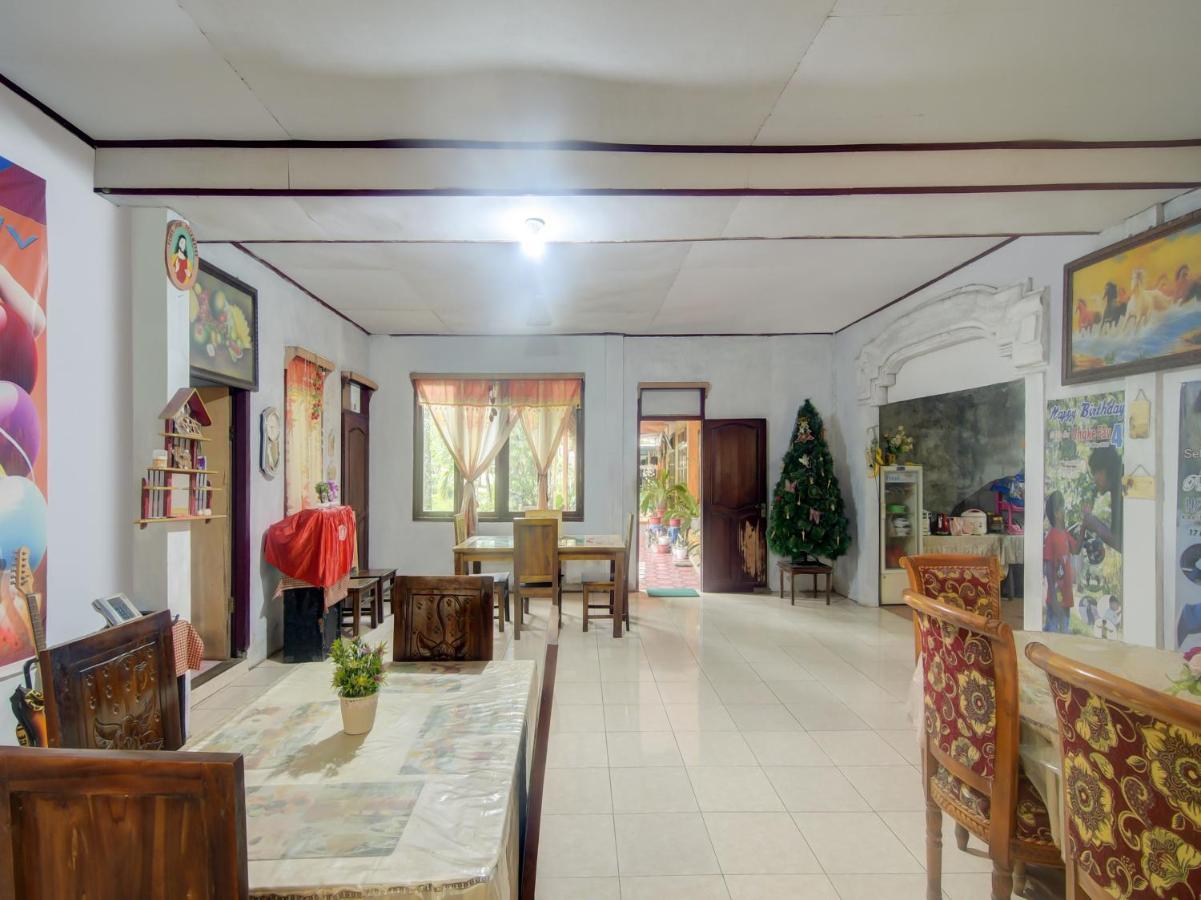 Oyo 90988 Tangkoko Jungle Homestay Rinondoran Εξωτερικό φωτογραφία