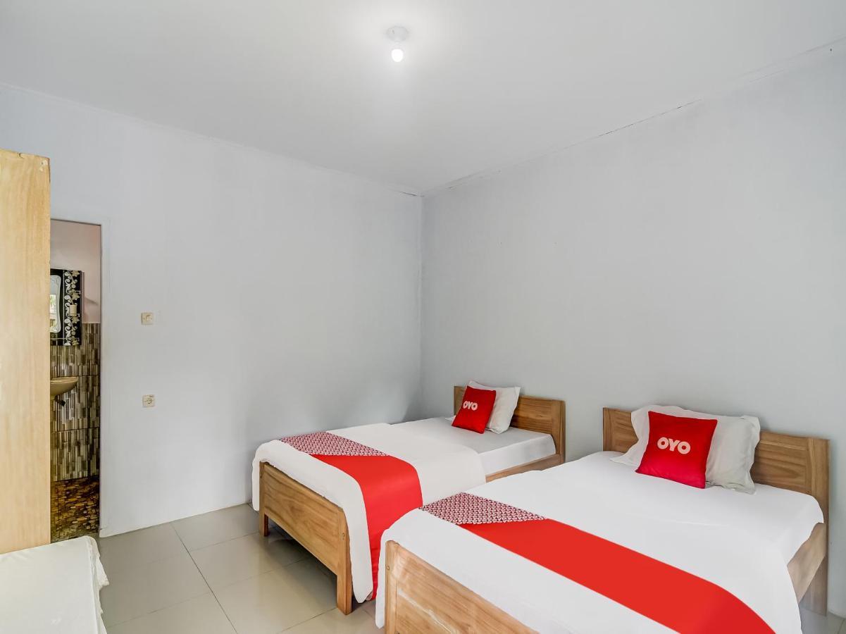 Oyo 90988 Tangkoko Jungle Homestay Rinondoran Εξωτερικό φωτογραφία